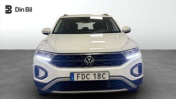 Volkswagen T-Roc 4 of 12