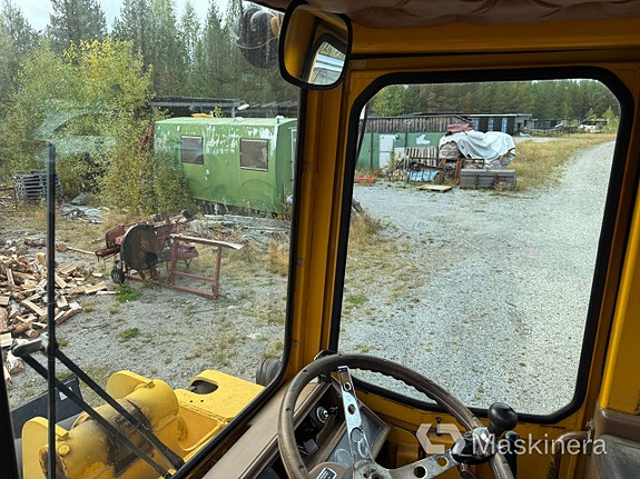 Hjullastare Ford A-62 med redskap 25 of 27