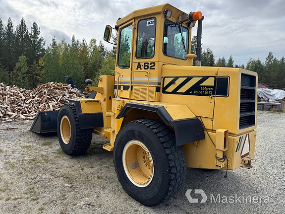 Hjullastare Ford A-62 med redskap 3 of 27