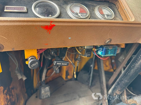 Hjullastare Ford A-62 med redskap 23 of 27