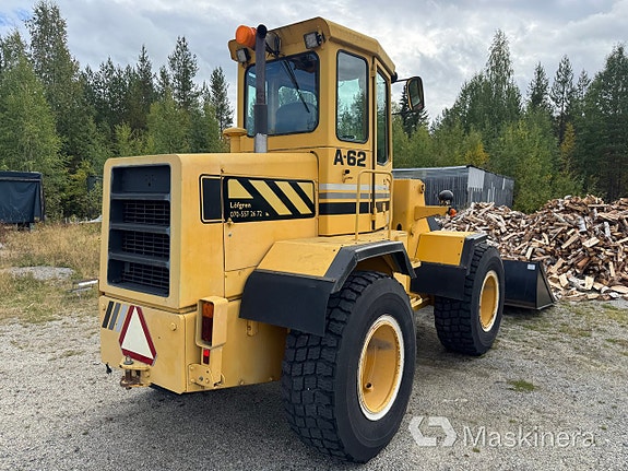 Hjullastare Ford A-62 med redskap 5 of 27