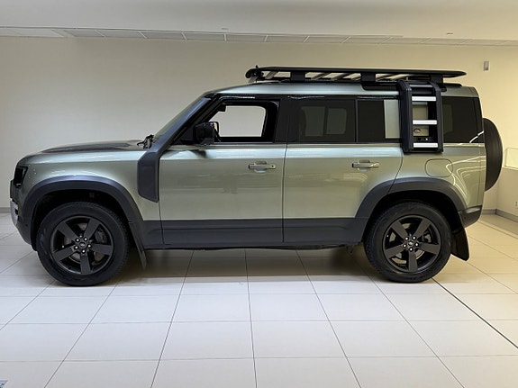 Land Rover Defender 110 3 of 25