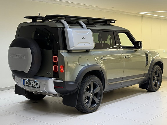 Land Rover Defender 110 4 of 25