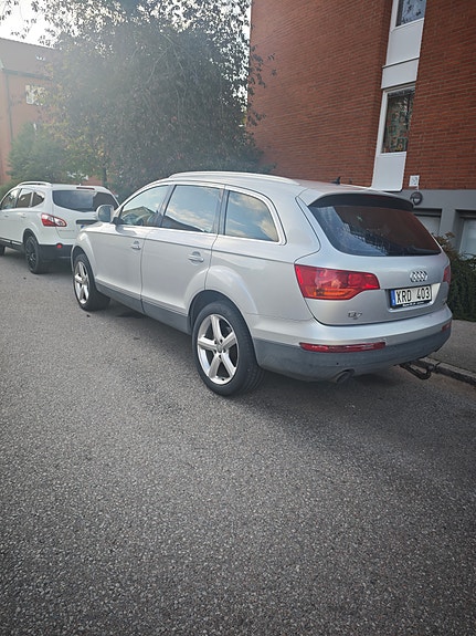 Audi Q7 2 of 2