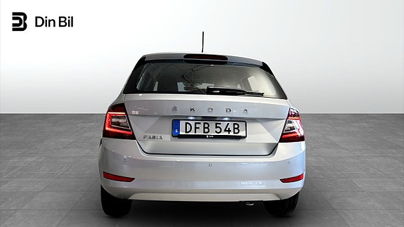 Skoda Fabia 5 of 13