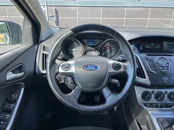 Ford Focus 14 of 21