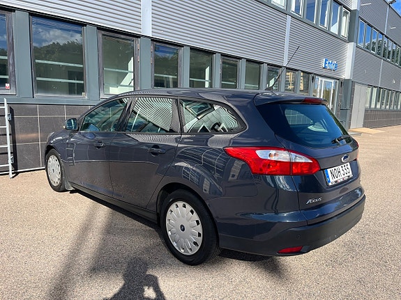 Ford Focus 7 of 21