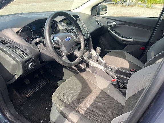 Ford Focus 13 of 21
