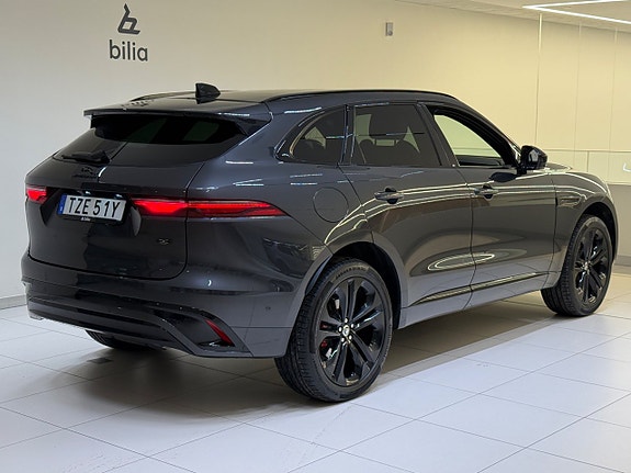 Jaguar F-PACE 4 of 22