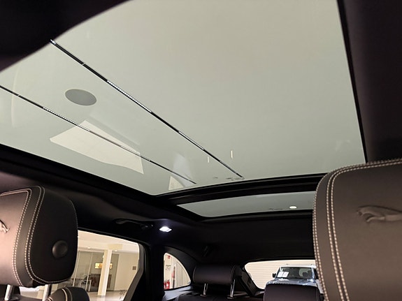 Jaguar F-PACE 16 of 22