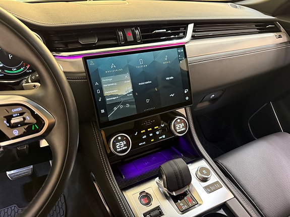 Jaguar F-PACE 14 of 22