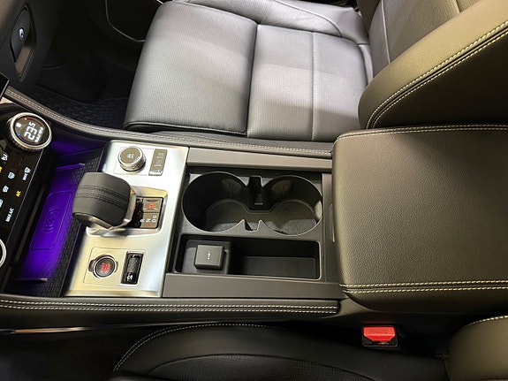 Jaguar F-PACE 15 of 22