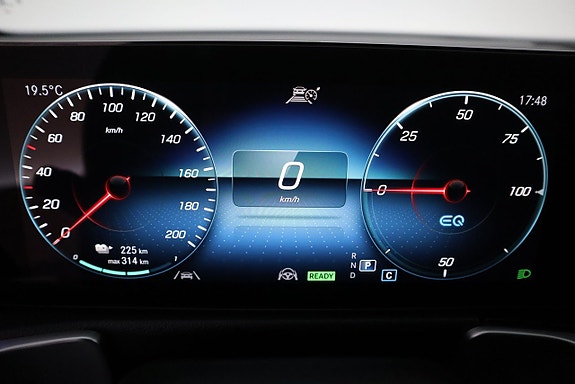 Mercedes-Benz EQB300 15 of 25