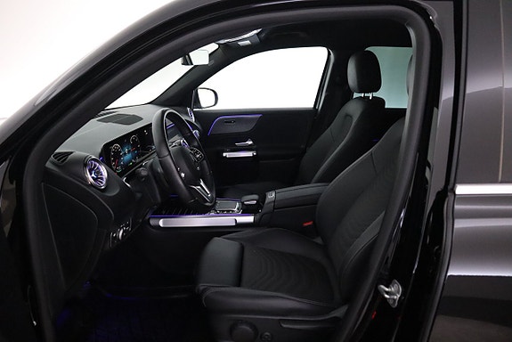 Mercedes-Benz EQB300 12 of 25