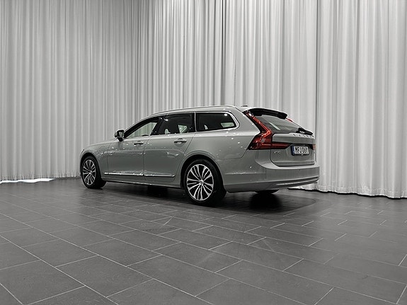 Volvo V90 4 of 14