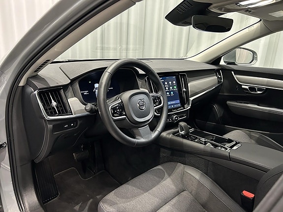 Volvo V90 9 of 14
