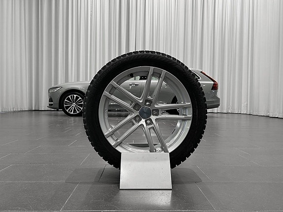 Volvo V90 3 of 14