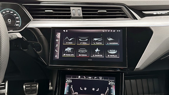 Audi Q8 9 of 18