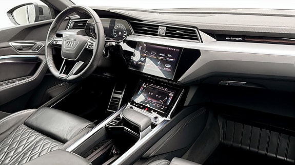 Audi Q8 11 of 18