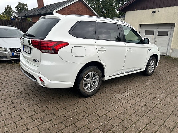 Mitsubishi Outlander 6 of 13