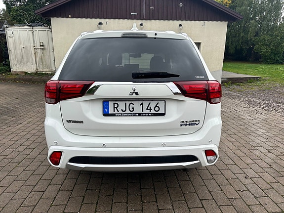 Mitsubishi Outlander 5 of 13