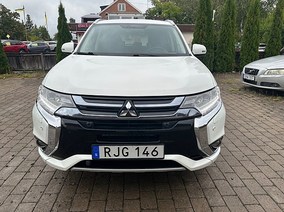 Mitsubishi Outlander 3 of 13