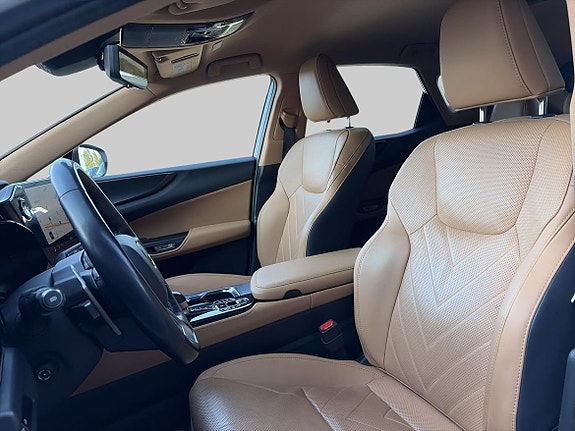Lexus NX450h+ 21 of 24