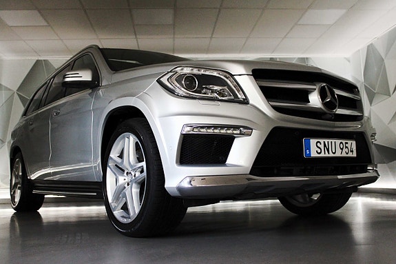 Mercedes-Benz GL350 6 of 27