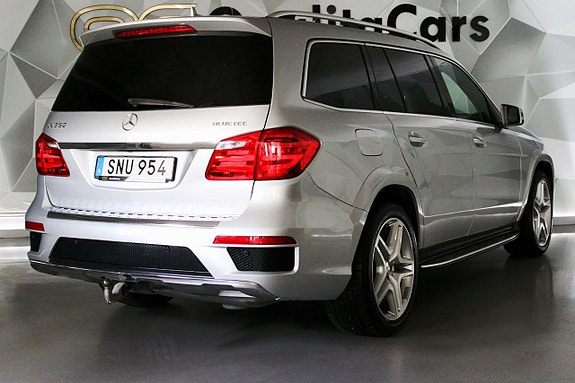 Mercedes-Benz GL350 4 of 27