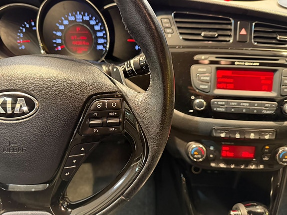 Kia Ceed 13 of 25