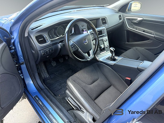 Volvo V60 9 of 16