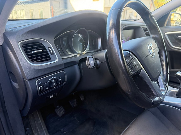 Volvo V60 16 of 16