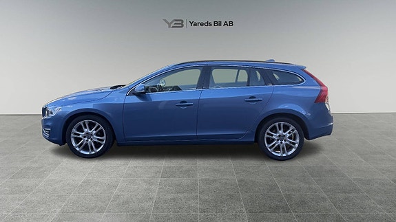 Volvo V60 4 of 16