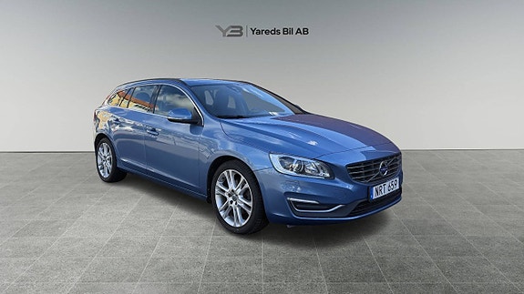 Volvo V60 2 of 16