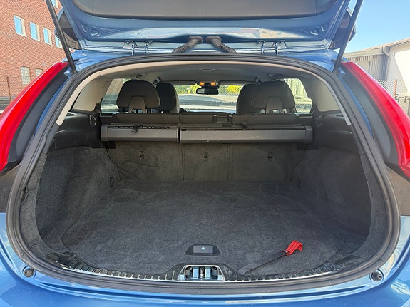 Volvo V60 14 of 16