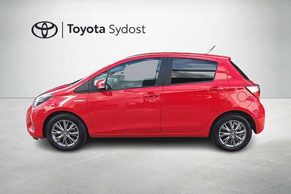 Toyota Yaris 6 of 21