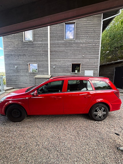 Opel Astra 2 of 7