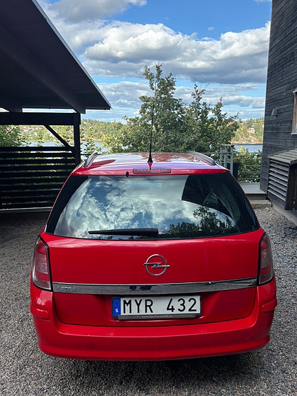 Opel Astra 3 of 7