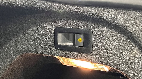 Volkswagen Passat 16 of 17