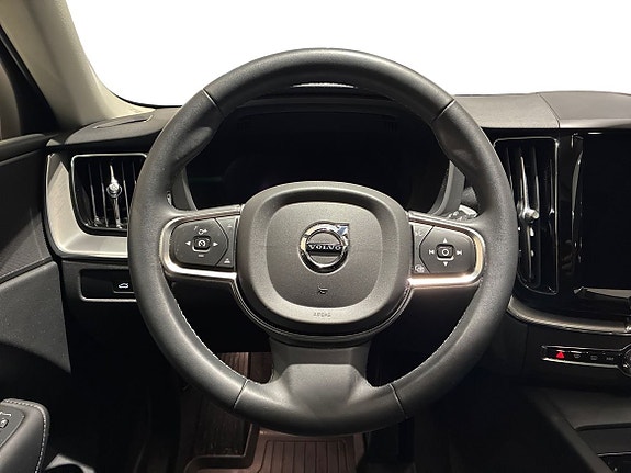 Volvo XC60 10 of 20