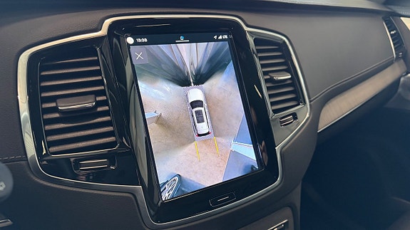 Volvo XC90 17 of 18