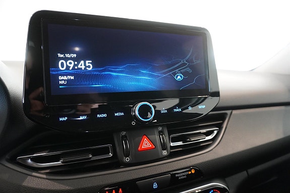 Hyundai i30 9 of 13