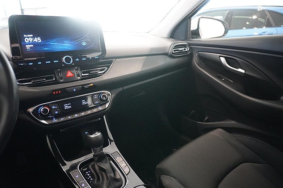 Hyundai i30 8 of 13