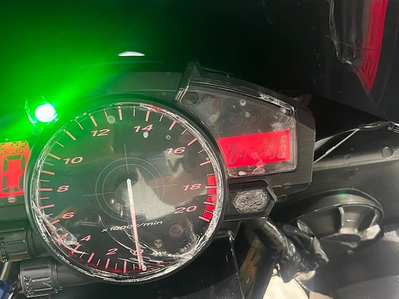 Yamaha YZF-R6 R6 10 of 12