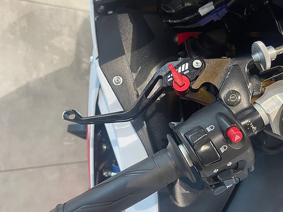 Yamaha YZF-R6 R6 11 of 12