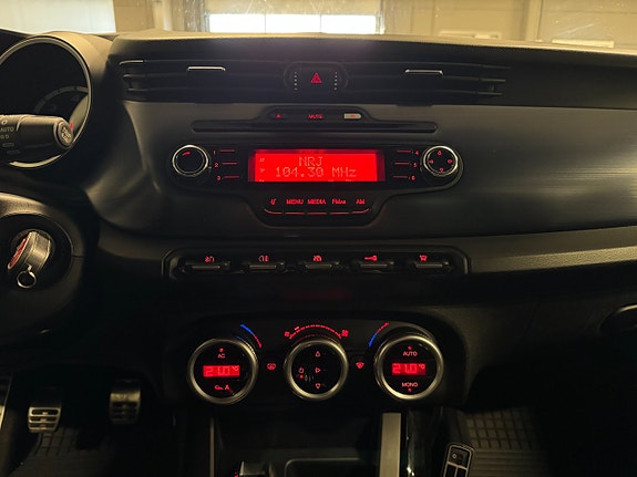 Alfa Romeo Giulietta 11 of 16
