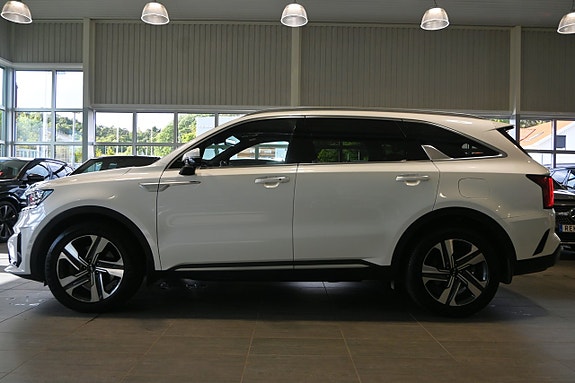 Kia Sorento 2 of 30