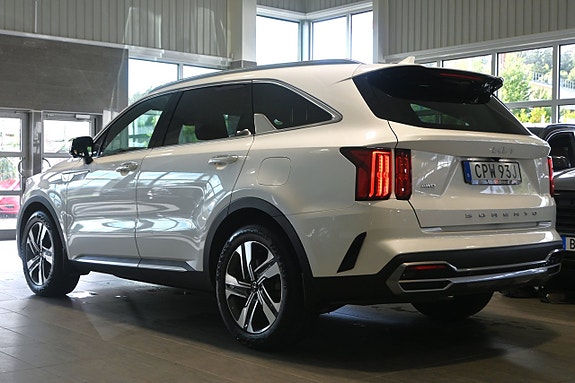 Kia Sorento 3 of 30