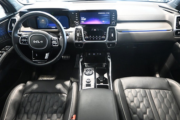 Kia Sorento 9 of 30