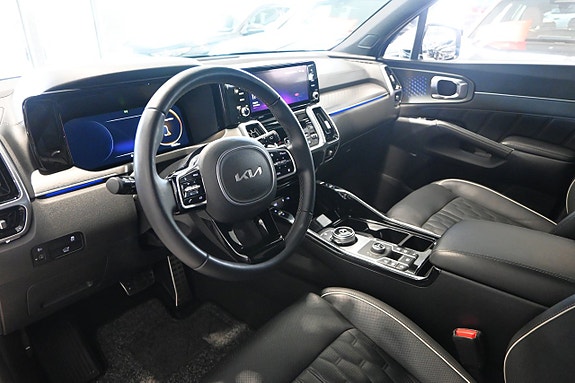Kia Sorento 7 of 30